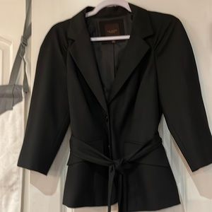 The Limited size medium cute jacket. 3/4 length sleeves and belt.